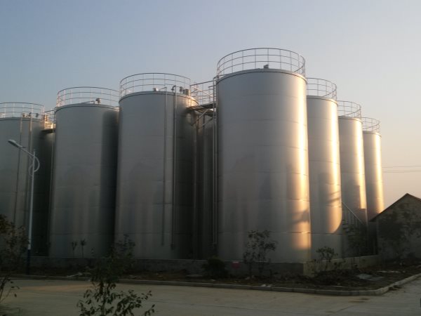 不鏽鋼（gāng）容器